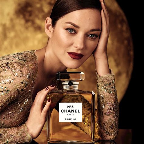 Chanel perfume advert